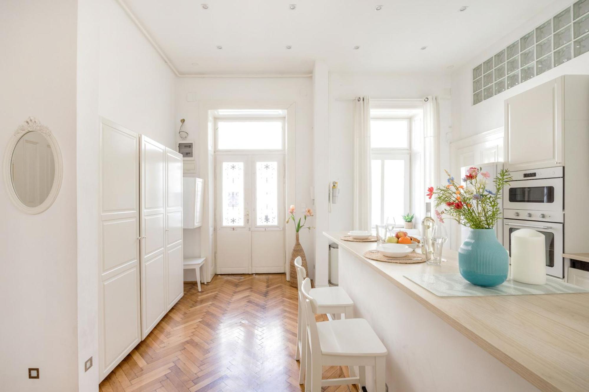 Wellness Retreat With Sauna & Jacuzzi - 1 Min To Opera Budapest Luaran gambar